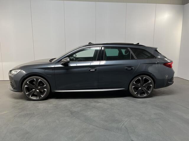 Cupra Leon Sportstourer 1.4 e-Hybrid VZ Performance / AUTOMAAT/ 245PK/ PANO/ PARK.SENSOREN V+A/ CAMERA/ STUURVERWARM./ ACC/ DODEHOEK/ ELEK.ACHTERKLEP/ KEYLESS/ DIGITAL DASH/ RIJ-MODI/ NAVI/ DAB/ CLIMA/ LED/ 19'' LMV