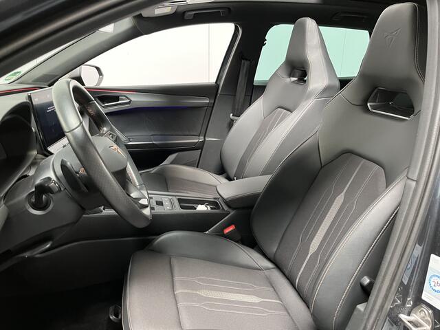 Cupra Leon Sportstourer 1.4 e-Hybrid VZ Performance / AUTOMAAT/ 245PK/ PANO/ PARK.SENSOREN V+A/ CAMERA/ STUURVERWARM./ ACC/ DODEHOEK/ ELEK.ACHTERKLEP/ KEYLESS/ DIGITAL DASH/ RIJ-MODI/ NAVI/ DAB/ CLIMA/ LED/ 19'' LMV