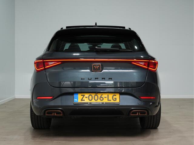 Cupra Leon Sportstourer 1.4 TSI eHybrid PHEV VZ Performance Limited | Panorama | Camera | 19"Lm | Kuipstoelen 263