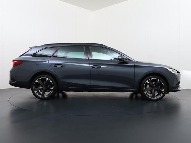 Cupra Leon Sportstourer 1.4 eTSI PHEV FR 33.000 KM | PHEV PLUG-IN HYBRIDE | PERFORMANCE STOELEN | STOEL- & STUURWIELVERWARMING | ELEKTRISCHE ACHTERKLEP | COMPLEET ONDERHOUDEN | UNIEKE KM-STAND | DIRECT RIJKLAAR & LEVERBAAR | INCL. 12 MND BOVAG GARANTIE