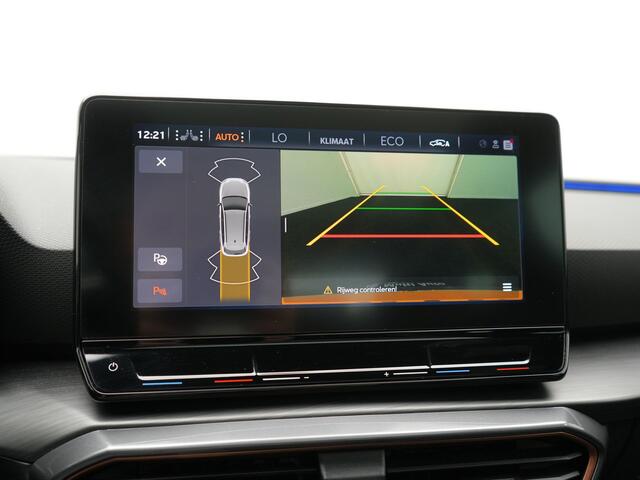 Cupra Leon Sportstourer 1.4 e-Hybrid VZ Copper Edition PHEV 245pk Dealer O.H. | Panodak | Adaptive Cruise | Camera | Lederen Sportstoelen Memory & Verwarmd | Sfeerverlichting | Stuur Verwarmd | Apple Carplay | Keyless | Blis | Navigatie | DAB | Plug In Hybrid |