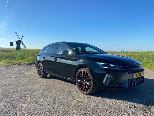 Cupra Leon Sportstourer 1.5 TSI e-Hybrid 272pk VZ Performance