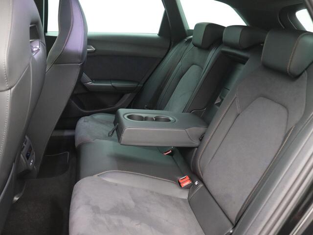 Cupra Leon Sportstourer 1.5 TSI e-Hybrid VZ Extreme 272PK DSG SOH 100%, Trekhaak, Sennheiser Audio, Matrix LED-verlichting, Memorystoel, Elektr. Achterklep, 19" LM Velgen, Achteruitrijcamera, Keyless, Alarm