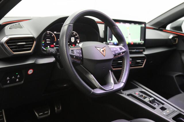 Cupra Leon Sportstourer 1.4 e-Hybrid 204 PK Business PHEV, Camera, Winterpakket, Adap. Cruise Control