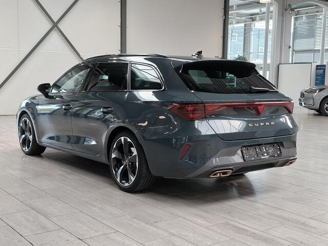 Cupra Leon Sportstourer 1.5 TSI e-Hybrid 204pk Business | Stoel // stuurwiel verwarming | Adapt. Cruise | Elekt. achterklep | 1/2 leer | Fabrieksgarantie t/m 05-2029 |