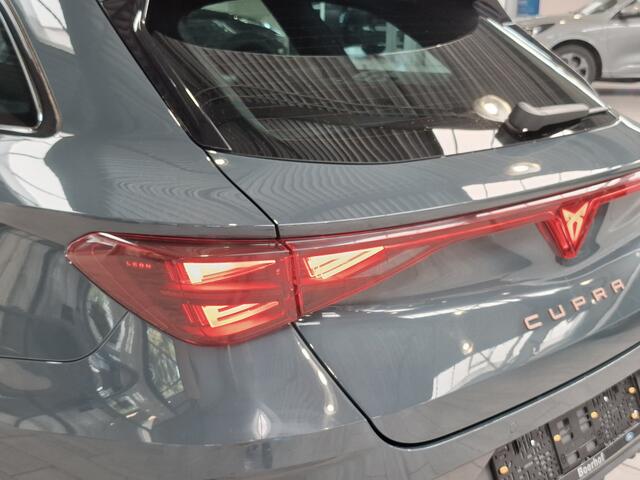 Cupra Leon Sportstourer 1.5 TSI e-Hybrid 204pk Business | Stoel // stuurwiel verwarming | Adapt. Cruise | Elekt. achterklep | 1/2 leer | Fabrieksgarantie t/m 05-2029 |