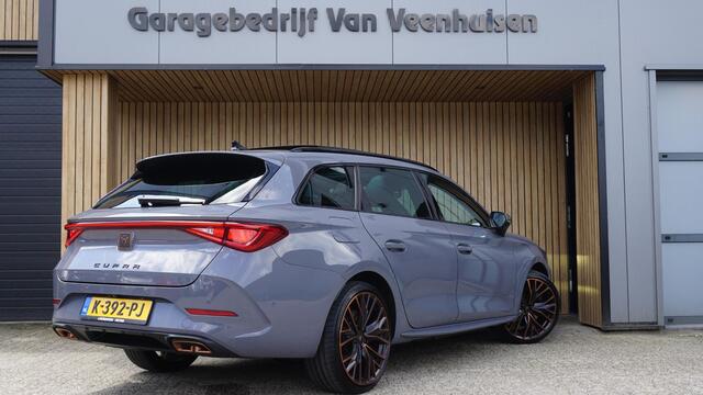 Cupra Leon Sportstourer 1.4 e-Hybrid 245pk VZ Copper Edition Pano.Dak 19inch LM *Black Pack* Virtual *Graphene Grey* 77536km!