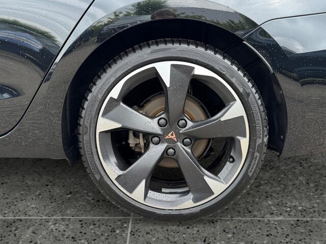 Cupra Leon Sportstourer 1.5 204pk TSI e-Hybrid Business Trekhaak zwenkbaar | Kuipstoelen vóór | Dodehoeksensor
