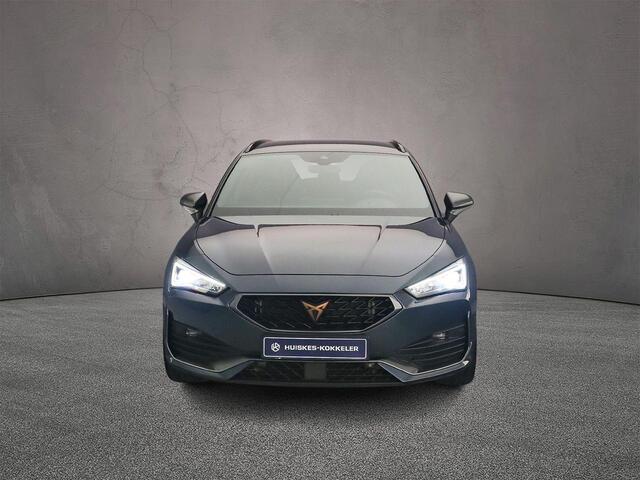 Cupra Leon Sportstourer VZ Business 1.4 TSI eHybrid 245pk DSG Automaat Trekhaak, Adaptive cruise cotnrol, Stoelverwarming, LED koplampen, Navigatie, Achteruitrijcamera