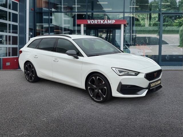 Cupra Leon Sportstourer 1.4 TSI VZ eHYBRID TREKHAAK/CAMERA/ACC/STOEL+STUURVERW/CARPLAY/NAVI