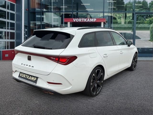 Cupra Leon Sportstourer 1.4 TSI VZ eHYBRID TREKHAAK/CAMERA/ACC/STOEL+STUURVERW/CARPLAY/NAVI