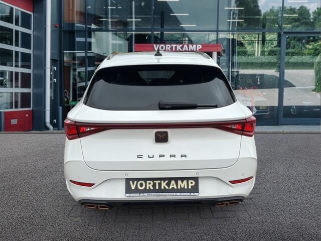 Cupra Leon Sportstourer 1.4 TSI VZ eHYBRID TREKHAAK/CAMERA/ACC/STOEL+STUURVERW/CARPLAY/NAVI