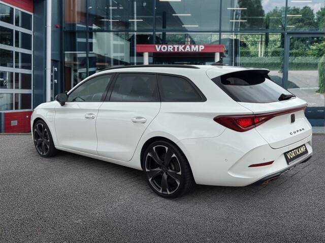 Cupra Leon Sportstourer 1.4 TSI VZ eHYBRID TREKHAAK/CAMERA/ACC/STOEL+STUURVERW/CARPLAY/NAVI