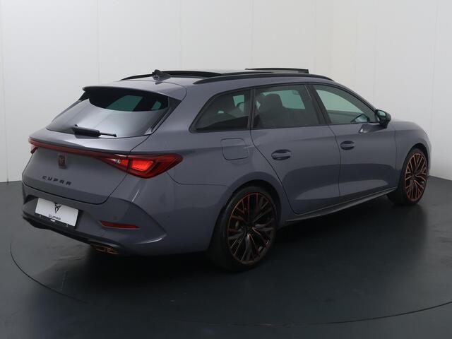 Cupra Leon Sportstourer 1.4 e-Hybrid VZ Performance | 245 PK | SoH 91% | Panoramadak | Adaptive cruise control | Dodehoek detectie | Apple Carplay/Android Auto |