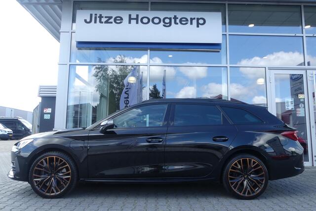 Cupra Leon Sportstourer 1.4 e-Hybrid VZ Performance PANO, MEMORY, WINTER PACK, ADAPT. CRUISE, CLIMA, NAVI, CAMERA, PDC V&A, APPLE CARPLAY/ANDROID AUTO, BLIS, KEYLESS, ELEKT. ACHTERKLEP, 56.911KM