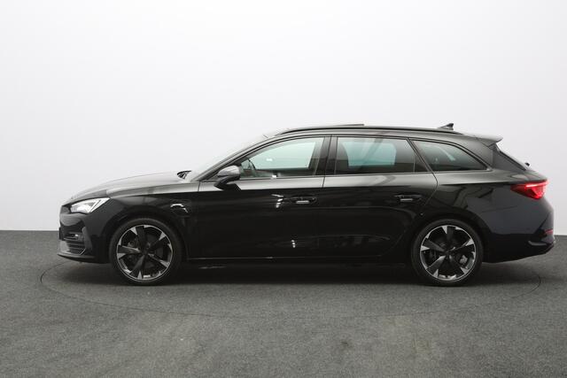 Cupra Leon Sportstourer 1.4 e-Hybrid 204 PK Business PHEV, Panoramadak, Camera, Winterpakket, Kuipstoelen