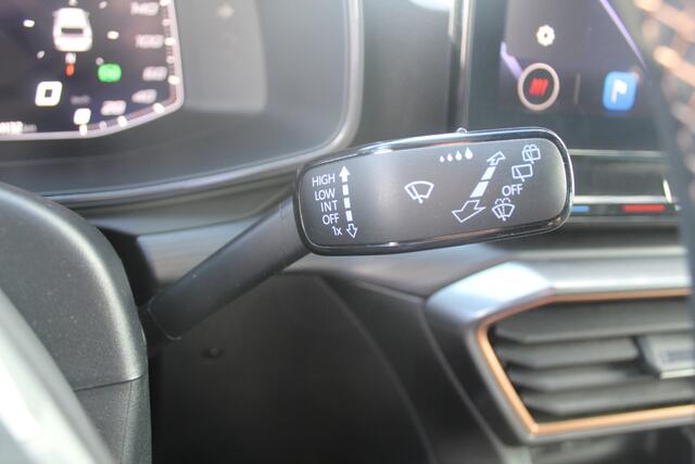Cupra Leon Sportstourer 1.5 eTSI Business Edition Plus Elek. trekhaak l Stuur- en stoelverwarming l Achteruitrij camera l Apple carplay/Android auto