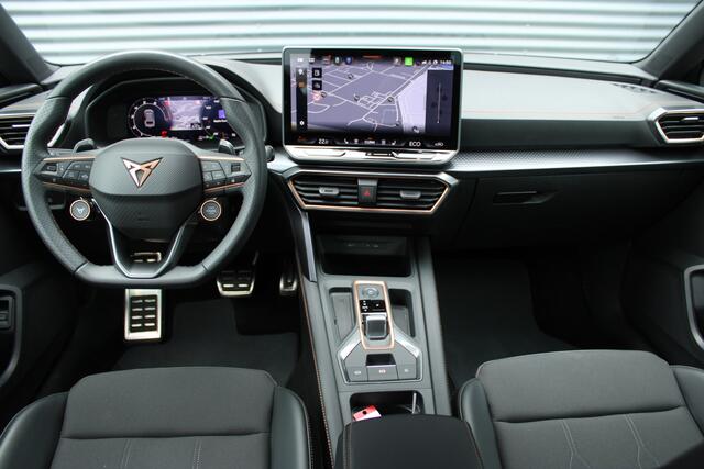 Cupra Leon Sportstourer 1.5 TSI e-Hybrid Business Adaptive-Cruise Camera Stuur-en Stoelverwarming