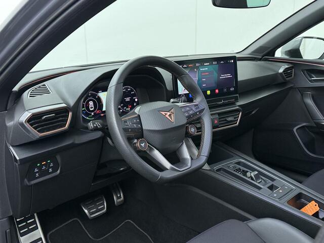 Cupra Leon Sportstourer 1.4 e-Hybrid VZ Performance | 245 PK | SoH 91% | Panoramadak | Adaptive cruise control | Dodehoek detectie | Apple Carplay/Android Auto |