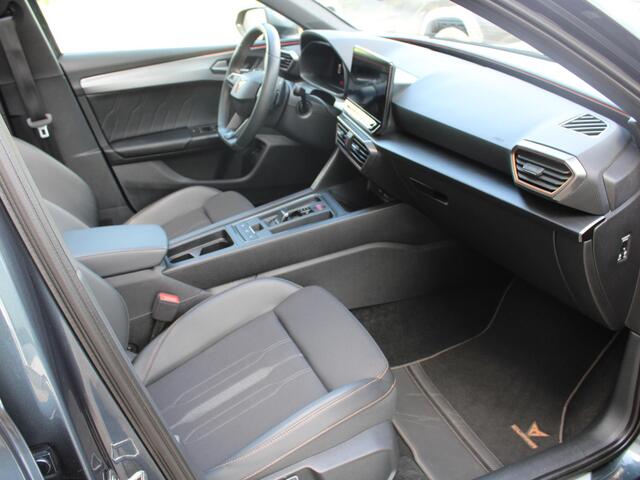 Cupra Leon Sportstourer 1.4 e-Hybrid VZ Performance | PANORAMISCH SCHUIFDAK | APPLE CARPLAY / ANDROID AUTO |