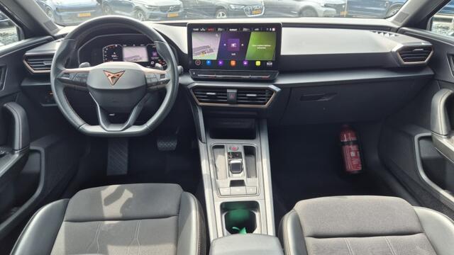 Cupra Leon Sportstourer 1.5 eTSI | Business Edition PLUS | Trekhaak | Navi | Camera | PDC | ECC | LED | Cruise Ctrl. |