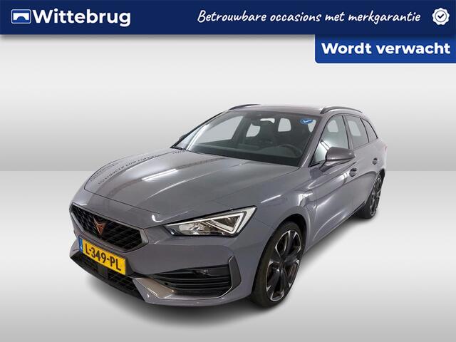 Cupra Leon Sportstourer 1.4 e-Hybrid VZ Business / AUTOMAAT/ ADAPTIVE CRUISE/ PARKEER SENSOREN/ DIGITAL DASH/ NAVI/ CLIMA/ LED/ 19'' LMV