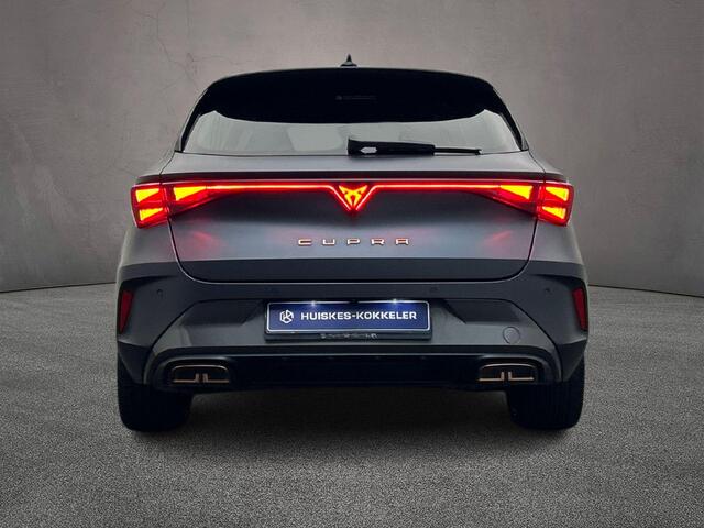 Cupra Leon Sportstourer Business 1.5 TSI eHybrid 204pk DSG Automaat Panoramadak, LED matrix koplampen, Sennheiser audio, Adaptive cruise control, Achteruitrijcamera, Carbon spiegelkappen