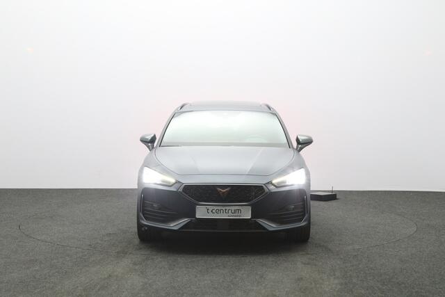 Cupra Leon Sportstourer 1.4 e-Hybrid 245 PK VZ Copper Edition PHEV, Panoramadak, Kuipstoelen, Adap. Cruise Control, Matrix-LED