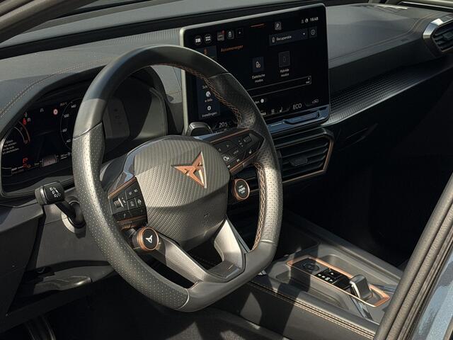 Cupra Leon Sportstourer 1.5 TSI e-Hybrid Business Plugin 204pk | El.achterklep | Camera | Stoelverw. | Sportstoelen