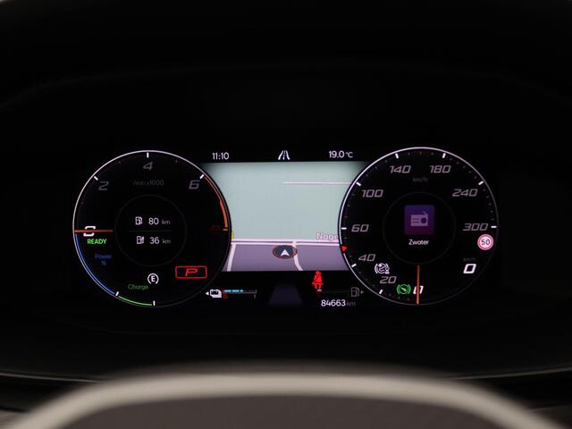 Cupra Leon Sportstourer 1.4 e-Hybrid Business 204PK DSG SOH 98,13%, Trekhaak, Achteruitrijcamera, Keyless, 18" LM Velgen, Stoel-Stuurverwarming, Navi