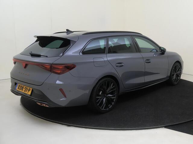 Cupra Leon Sportstourer 1.5 TSI e-Hybrid VZ Performance | Panoramadak | Travel Assist | Dodehoek sensor | Matrix LED | Sennheiser Audio | Carplay