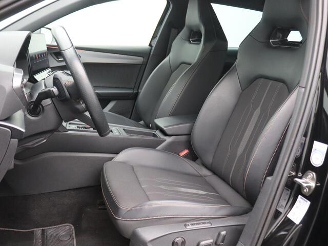 Cupra Leon Sportstourer 1.4 e-Hybrid VZ Performance 245PK DSG SOH 89,6%, Trekhaak, Adaptieve Cruise Control, Keyless, 19" LM Velgen, Side Assist, Stoel-Stuurverwarming, Voorruitverwarming