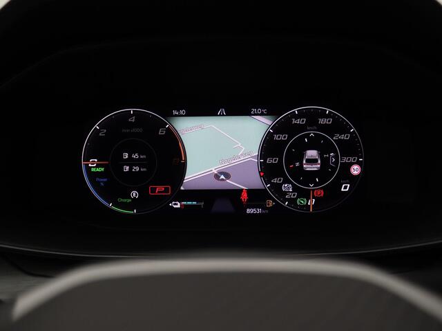 Cupra Leon Sportstourer 1.4 e-Hybrid VZ Performance 245PK DSG SOH 89,6%, Trekhaak, Adaptieve Cruise Control, Keyless, 19" LM Velgen, Side Assist, Stoel-Stuurverwarming, Voorruitverwarming