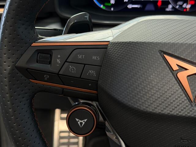 Cupra Leon Sportstourer 1.4 e-Hybrid VZ Performance / pano / camera /
