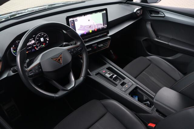 Cupra Leon Sportstourer 1.4 e-Hybrid Business | ACC | Camera | Sfeerverlichting |