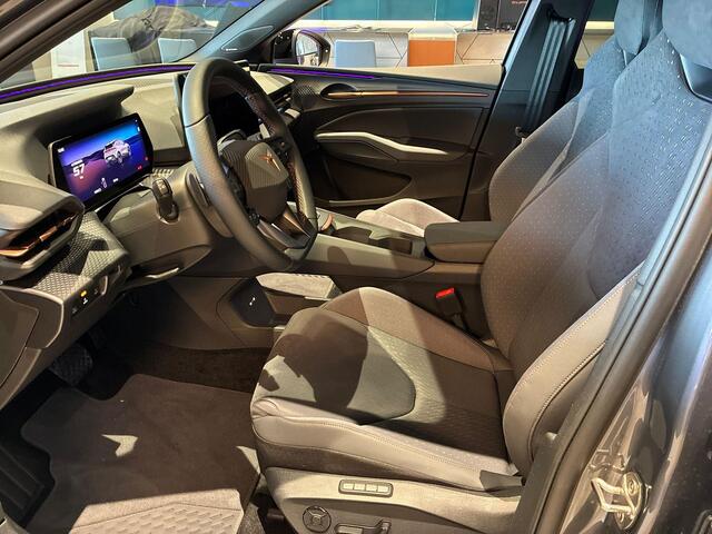Cupra Raval Performance First Edition 56 kWh 211PK l 444KM WLTP l Sennheizer Audio l Top View Camera l Side Assist l Elektrische stoelen