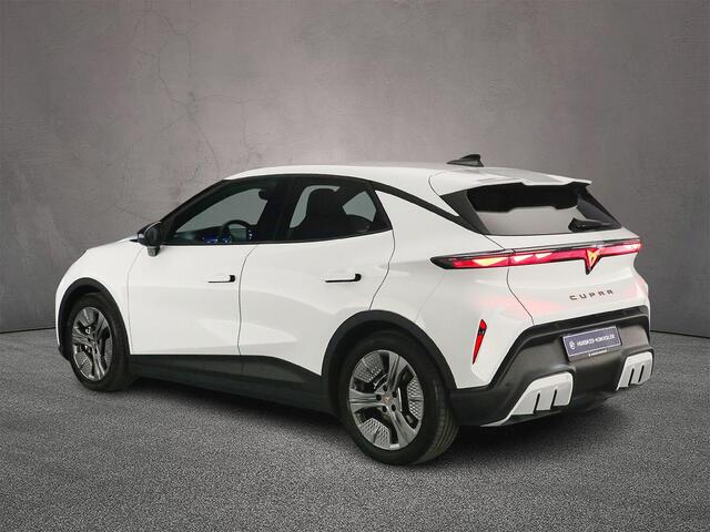 Cupra Raval Business First Edition 211pk Automaat Adaptive cruise control, Achteruitrijcamera, Stuurwiel verwarmd, LED koplampen, App connect, Stoelverwarming, Parkeersensoren