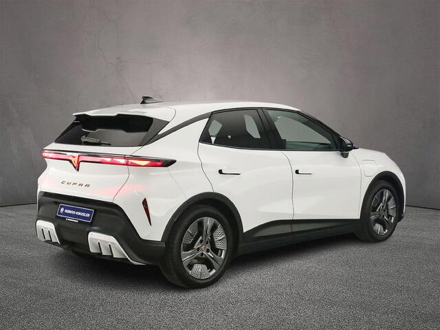 Cupra Raval Business First Edition 211pk Automaat Adaptive cruise control, Achteruitrijcamera, Stuurwiel verwarmd, LED koplampen, App connect, Stoelverwarming, Parkeersensoren