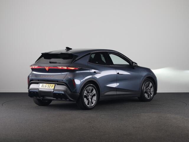 Cupra Raval Business First Edition 56 kWh 211PK | Elektrisch Verstelbare Stoelen | Keyless Entry | Achteruitrijcamera | Climate Control | Adaptieve Cruise Control |