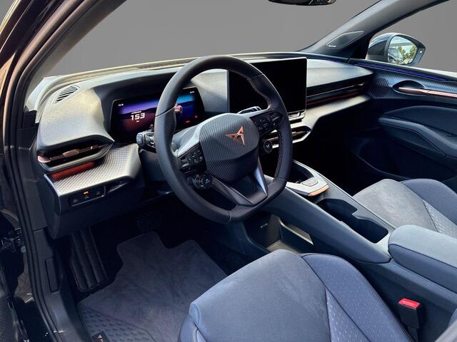 Cupra Raval Performance First Edition 56 kWh 211PK l Sennheiser Audio l Top View Camera l 19" Copper velgen