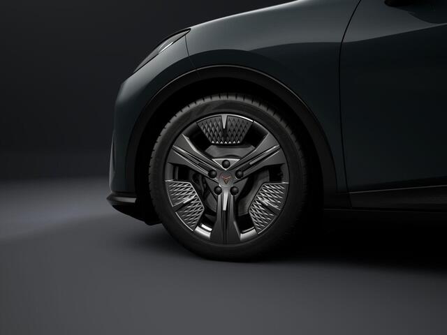 Cupra Raval Essential 56 kWh 135PK | Adaptive cruise Control | Side Assist | Climate Control | Keyless Go | Parkeersensoren Achter
