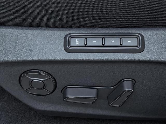 Cupra Raval Business First Edition 56 kWh 211 PK l Elektrische stoelen l Stoel & stuurverwarming l 18" Defier