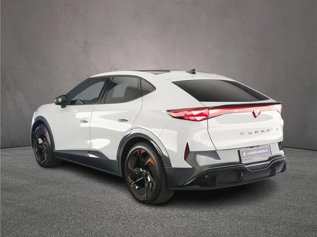 Cupra Tavascan VZ Adrenaline 340pk Automaat Warmtepomp, Panoramadak, Sennheiser, Adaptive cruise control, 360 camera, Elektrische achterklep, Achteruitrijcamera