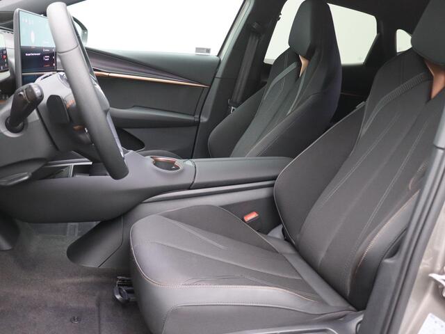 Cupra Tavascan Business 82 kWh 286PK Warmtepomp, Matrix-LED, Keyless, Achteruitrijcamera, Alarm, Virtual Pedal, Side Assist, Travel Assist, Stoel- en Stuurwielverwarming, 19" LM Velgen