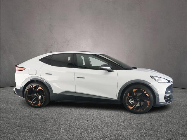 Cupra Tavascan VZ Adrenaline 340pk Automaat Warmtepomp, Panoramadak, Sennheiser, Adaptive cruise control, 360 camera, Elektrische achterklep, Achteruitrijcamera