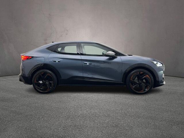 Cupra Tavascan VZ Adrenaline 340pk Automaat Warmtepomp, Panoramadak, Adaptive cruise control, 360 camera, Achteruitrijcamera, LED matrix koplampen