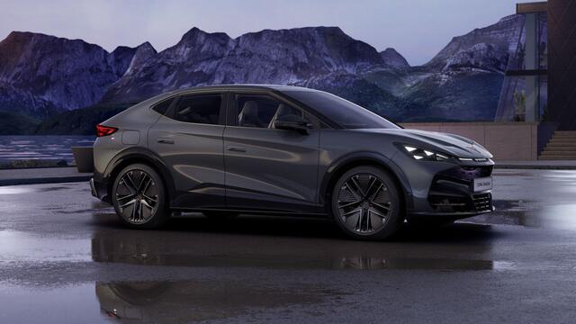 Cupra Tavascan 77kWh Elektromotor 340 1AT VZ Extreme | Digitaal instrumentenpaneel (Virtual Cockpit) | Head-up Display met 'Augmented Reality' | Multifunctioneel verwarmbaar stuurwiel met start- & CUPRA-knop