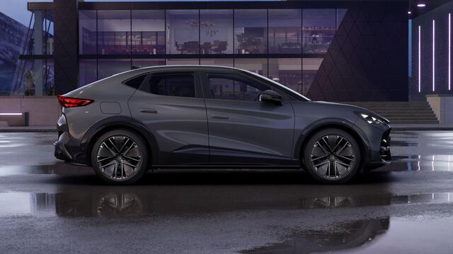 Cupra Tavascan 77kWh Elektromotor 340 1AT VZ Extreme | Digitaal instrumentenpaneel (Virtual Cockpit) | Head-up Display met 'Augmented Reality' | Multifunctioneel verwarmbaar stuurwiel met start- & CUPRA-knop