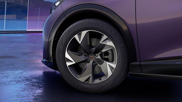 Cupra Tavascan 77kWh Elektromotor 286 1AT Essential | Achteruitrijcamera | Digitaal instrumentenpaneel (Virtual Cockpit) | Parkeersensoren achter & voor