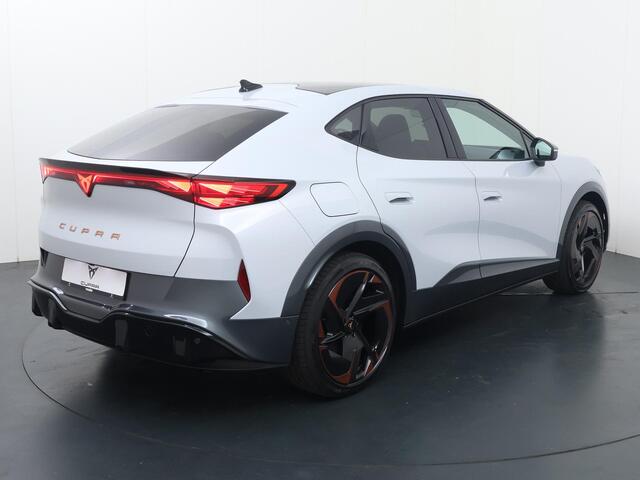 Cupra Tavascan Adrenaline 82 kWh Panoramadak, Head up display, Winterpack, 21 inch Katla Copper velgen